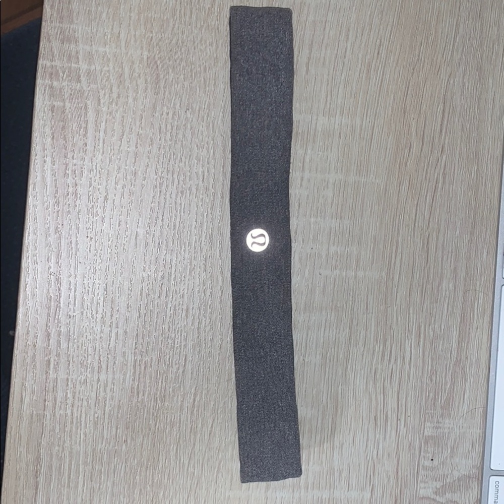 Lululemon gray headband